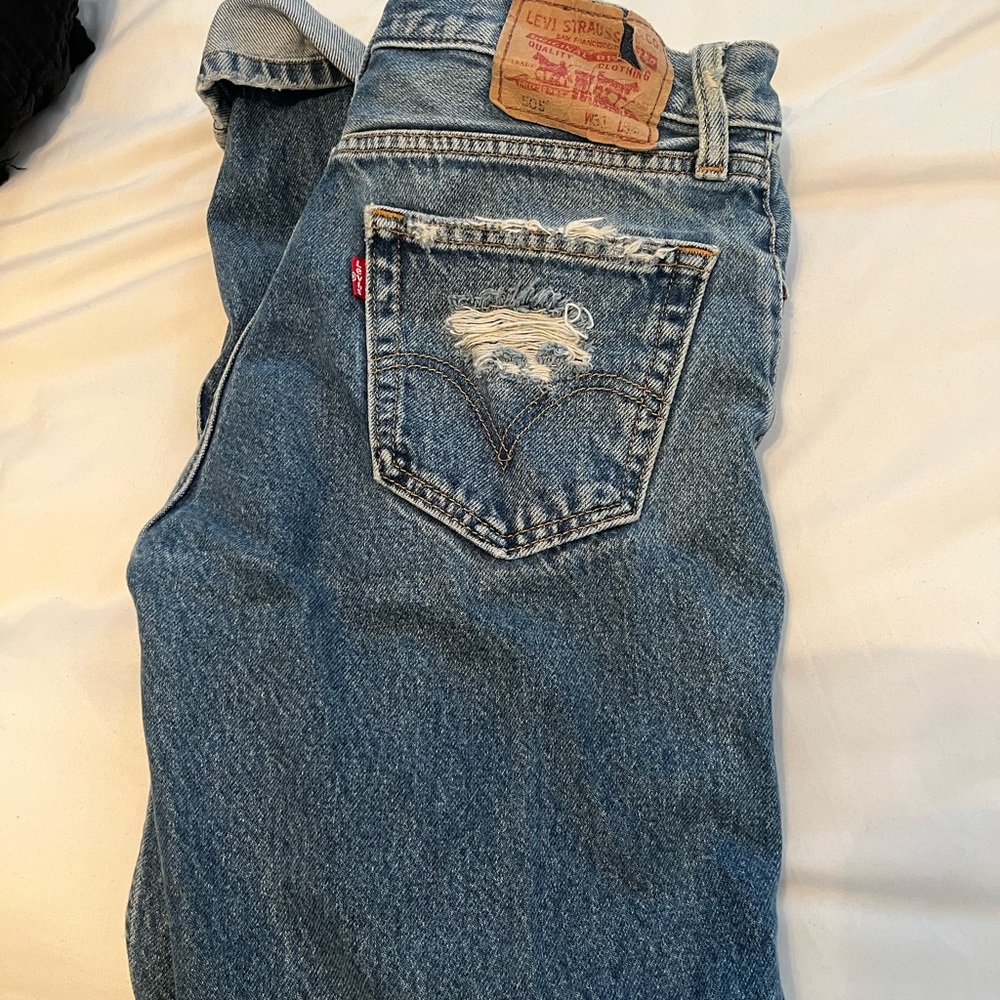 Levi’s straight leg 505